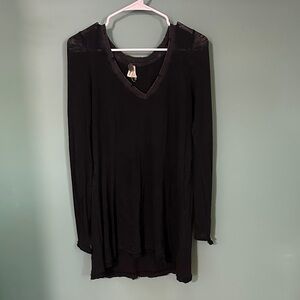 We The Free Black V-Neck Long Sleeve Top